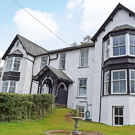 1 Brantfield House * Bowness-on-Windermere